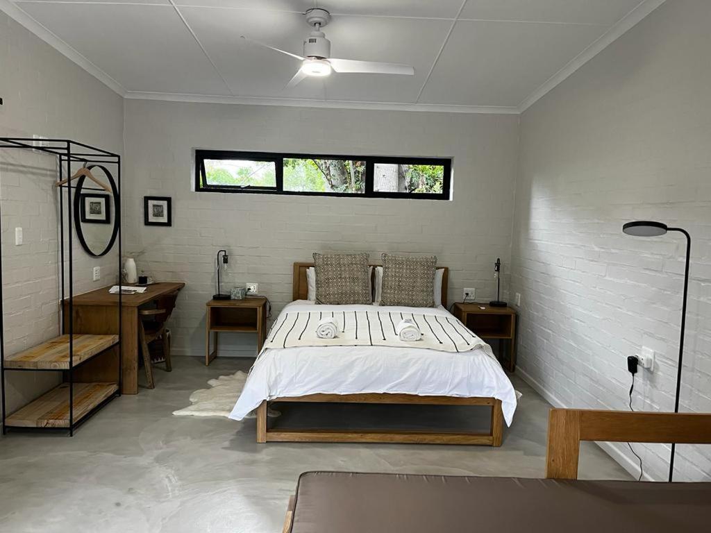 Raw Karoo Guest House Oudtshoorn Eksteriør billede